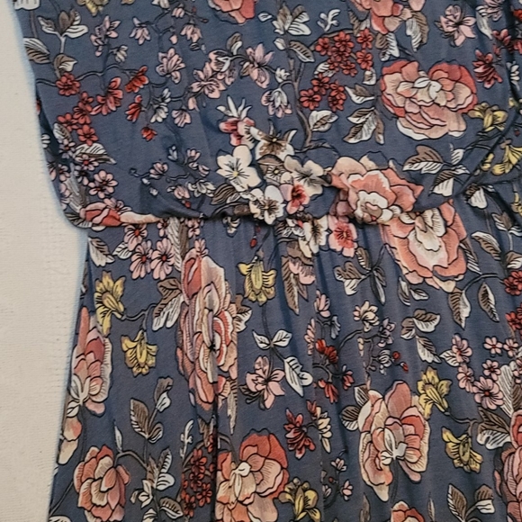 Loft dress floral sleeveless open back full skirt - Picture 4 of 10